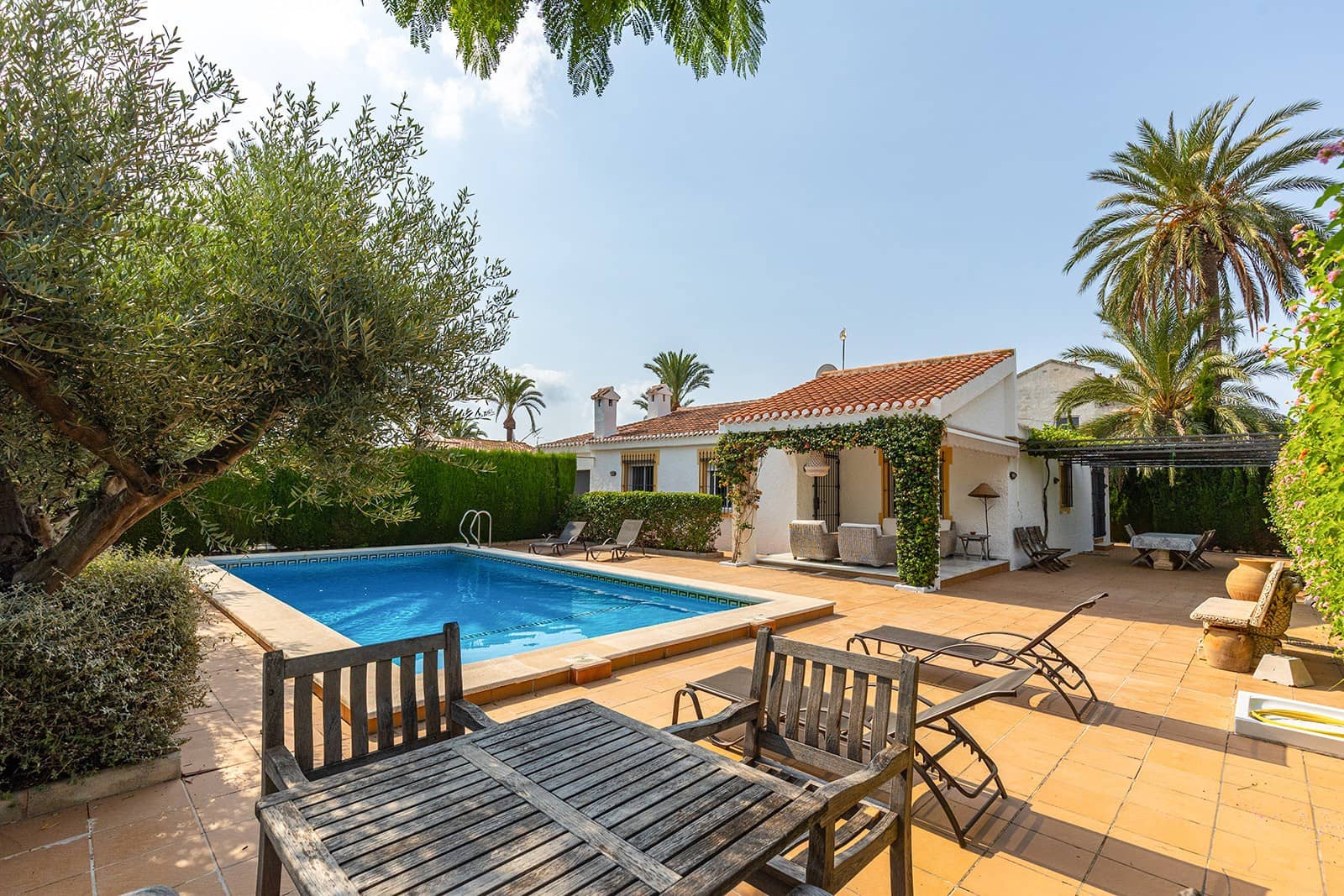 3 sovrum Villa till salu i Torrevieja med pool garage - 649 000 € (Ref: 10060734)