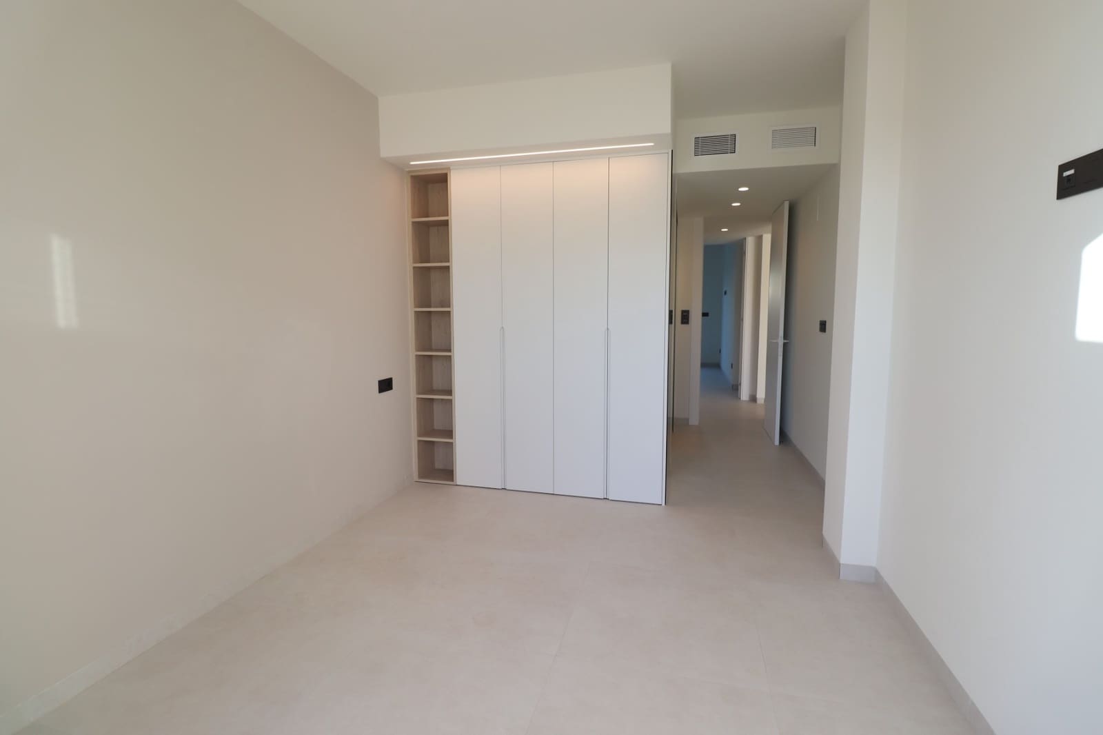 2 soveværelse Lejlighed til salg i El Raso med swimmingpool garage - € 295.000 (Ref: 10060761)