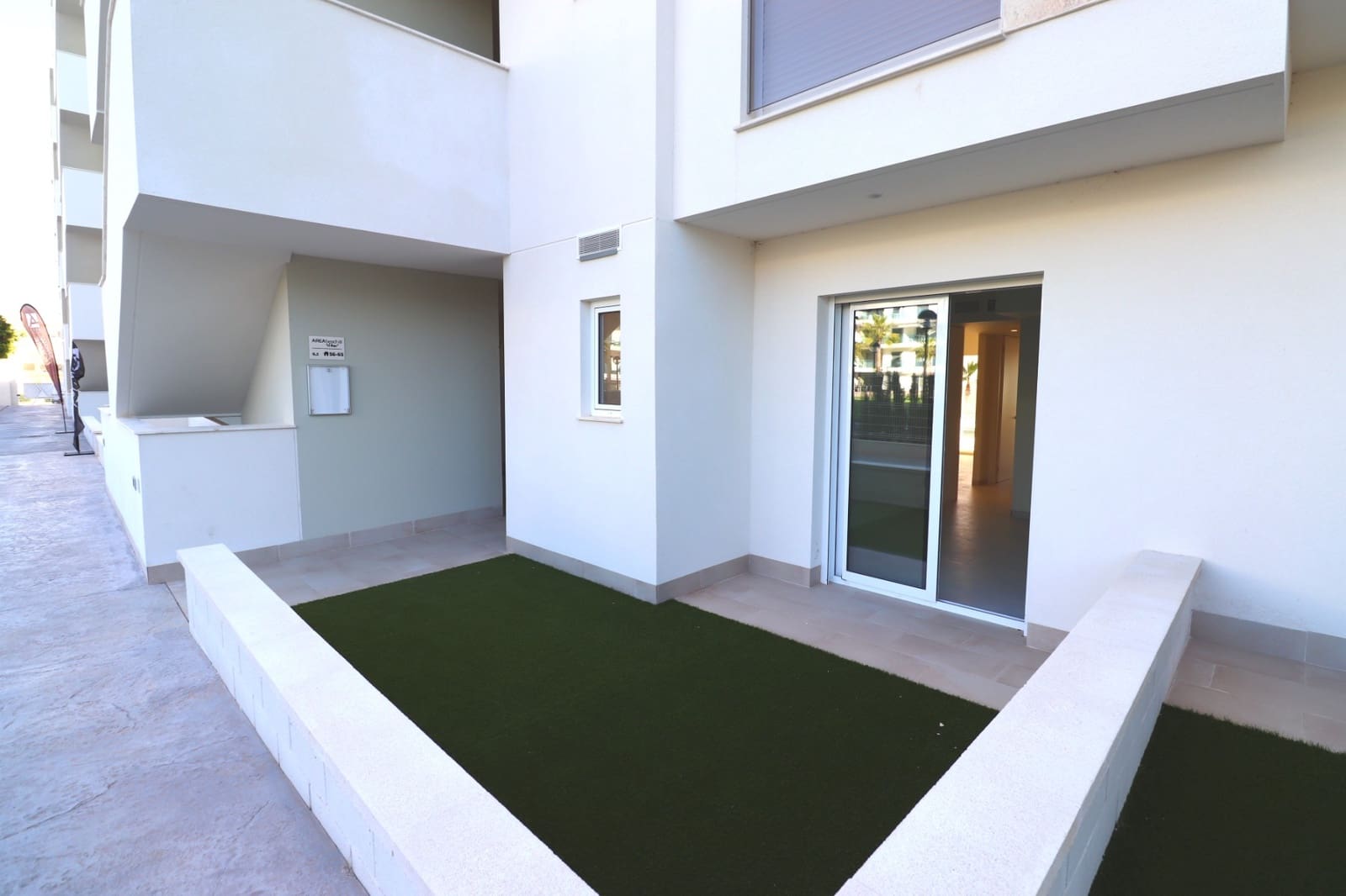 2 soveværelse Lejlighed til salg i El Raso med swimmingpool garage - € 295.000 (Ref: 10060761)