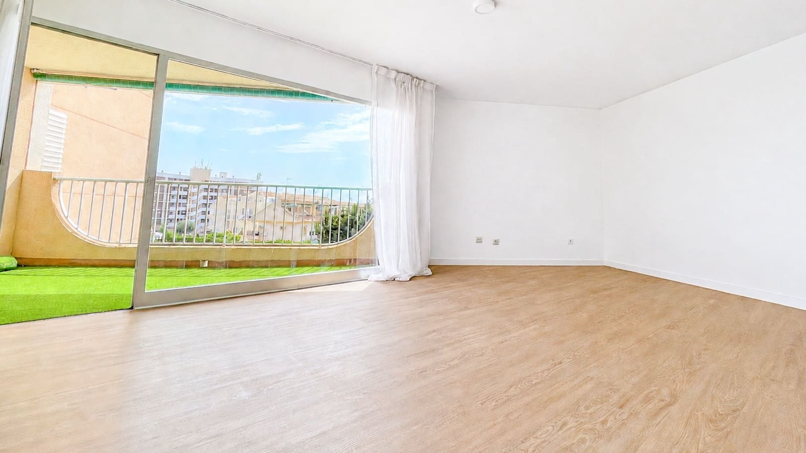 3 Zimmer Wohnung zu verkaufen in Cabo Roig mit Pool Garage - 269.000 € (Ref: 10060763)