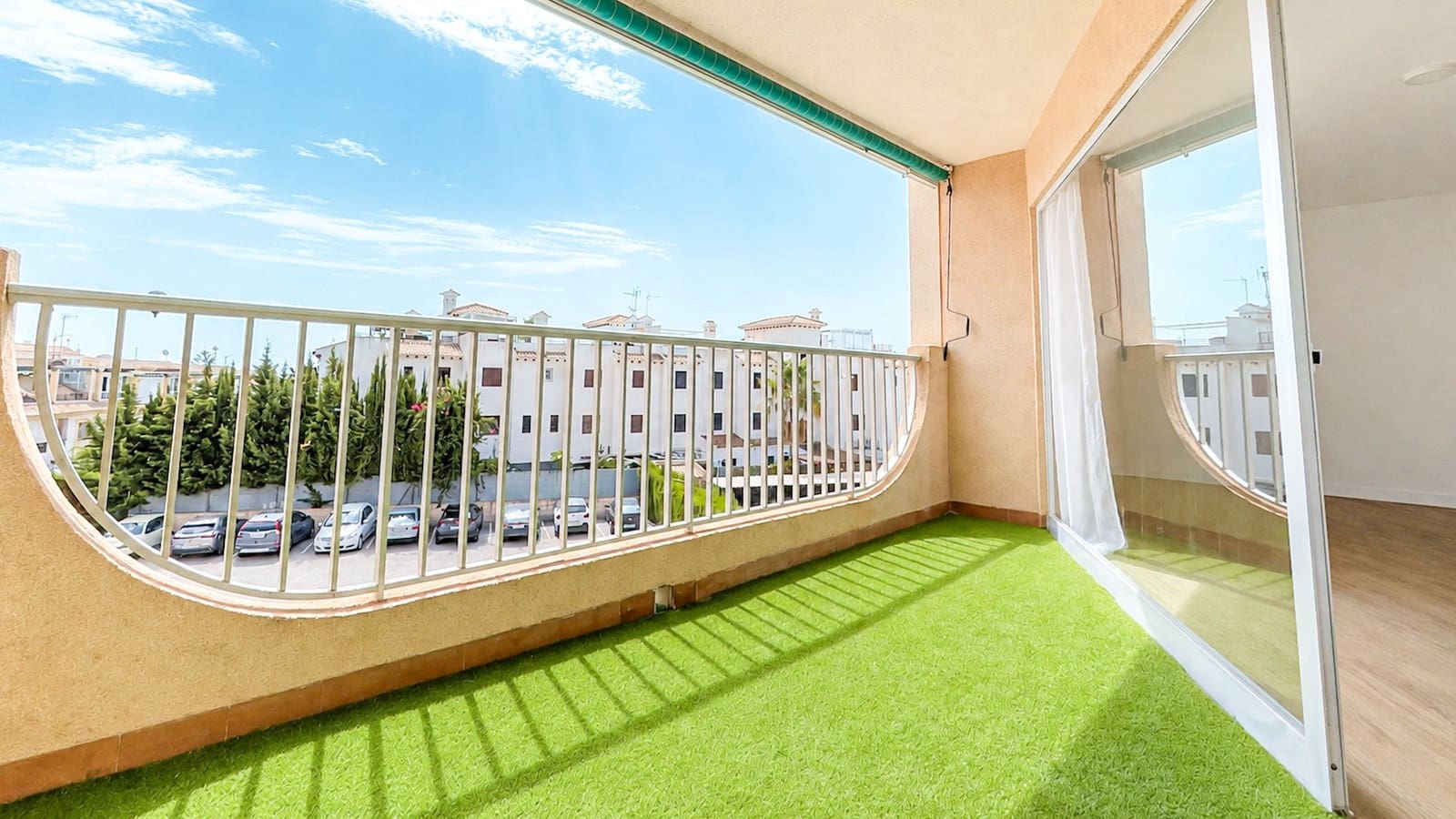 3 Zimmer Wohnung zu verkaufen in Cabo Roig mit Pool Garage - 269.000 € (Ref: 10060763)