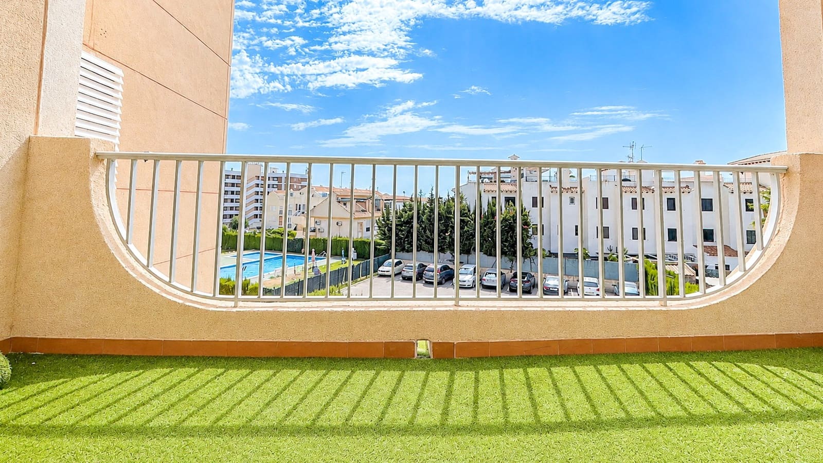 3 Zimmer Wohnung zu verkaufen in Cabo Roig mit Pool Garage - 269.000 € (Ref: 10060763)