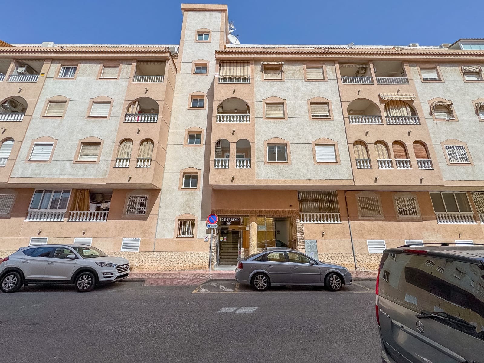 2 quarto Apartamento para venda em Torrevieja com piscina - 119 000 € (Ref: 10060765)