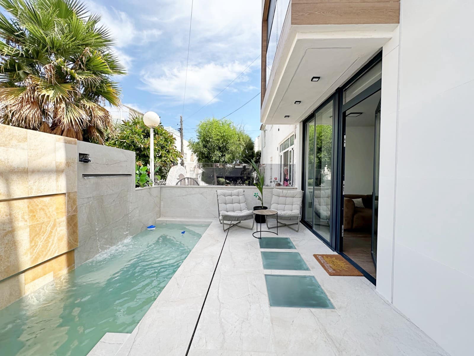 3 Zimmer Reihenhaus zu verkaufen in Torrevieja mit Pool - 539.000 € (Ref: 10060766)