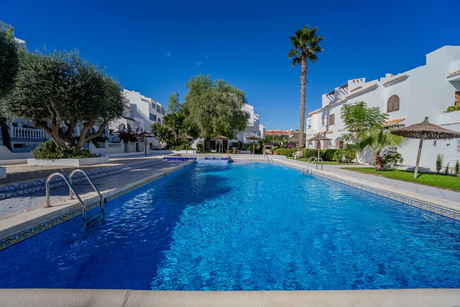 3 sovrum Lägenhet till salu i La Marquesa med pool garage - 185 000 € (Ref: 10060770)