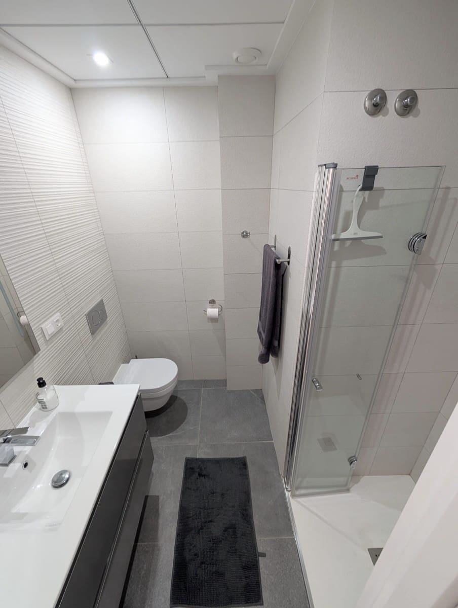 2 makuuhuone Kattohuoneisto myytävänä paikassa Los Balcones mukana uima-altaan 
autotalli - 300 000 € (Ref: 10060771)