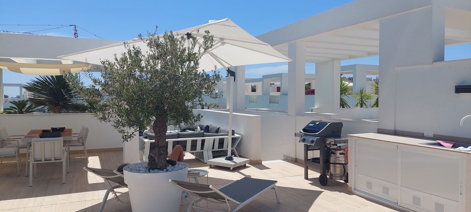 2 makuuhuone Kattohuoneisto myytävänä paikassa Los Balcones mukana uima-altaan 
autotalli - 300 000 € (Ref: 10060771)