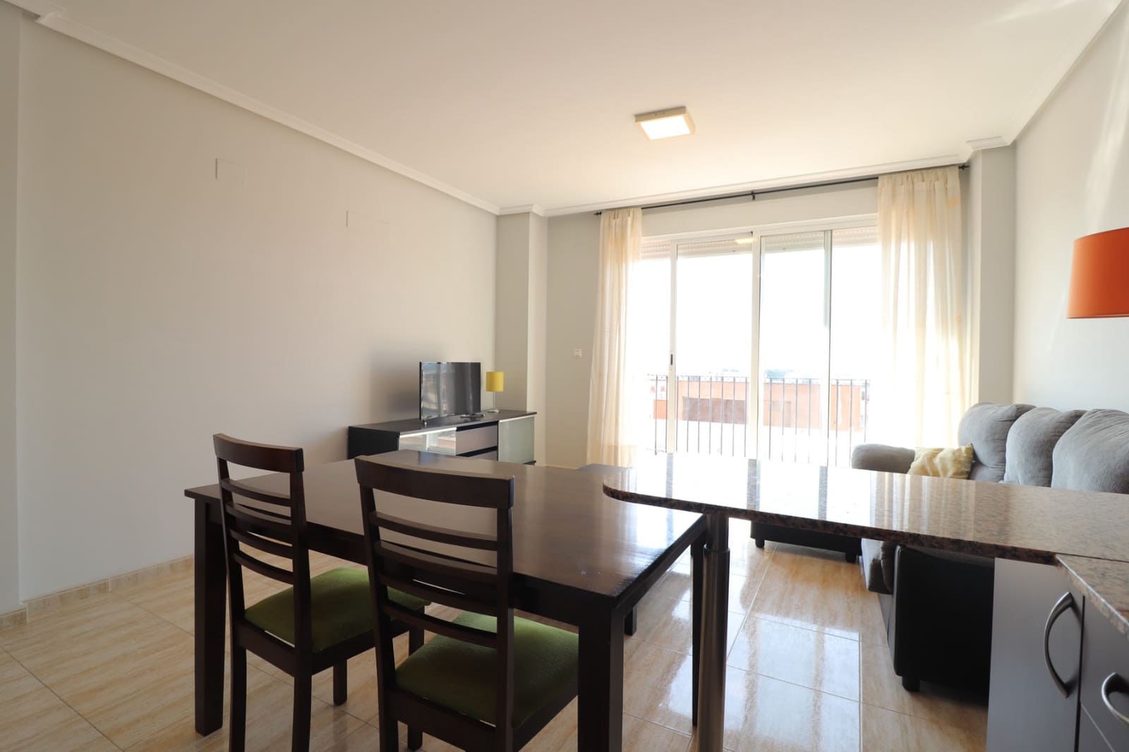 2 Zimmer Apartment zu verkaufen in Almoradi mit Pool - 117.000 € (Ref: 10060775)