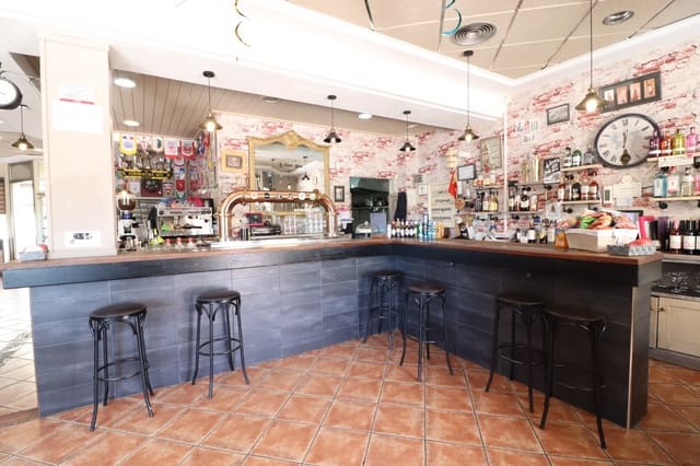 Ravintola/baari myytävänä paikassa Formentera del Segura - 63 000 € (Ref: 10060777)