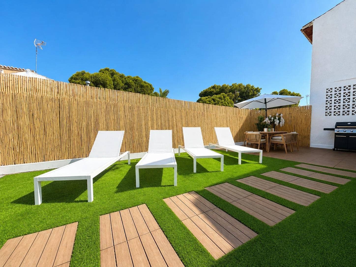 4 slaapkamer Halfvrijstaande villa te koop in Orihuela Costa met zwembad garage - € 750.000 (Ref: 10061279)