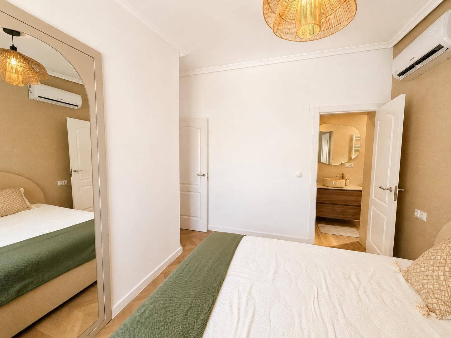4 slaapkamer Halfvrijstaande villa te koop in Orihuela Costa met zwembad garage - € 750.000 (Ref: 10061279)