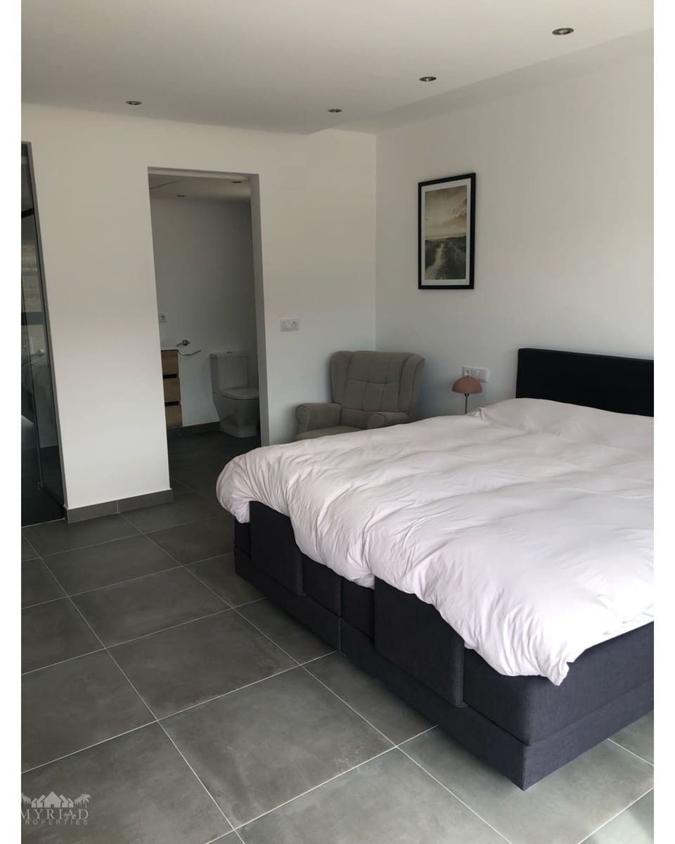 5 soverom Villa til salgs i Pinoso med svømmebasseng - € 410 000 (Ref: 10062435)