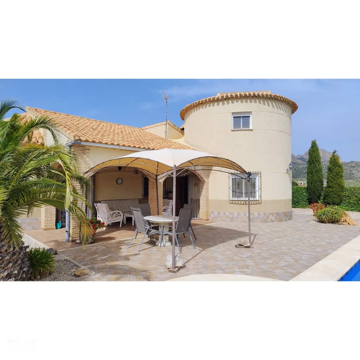 4 chambre Villa/Maison à vendre à Las Casicas avec piscine - 299 995 € (Ref: 10062437)