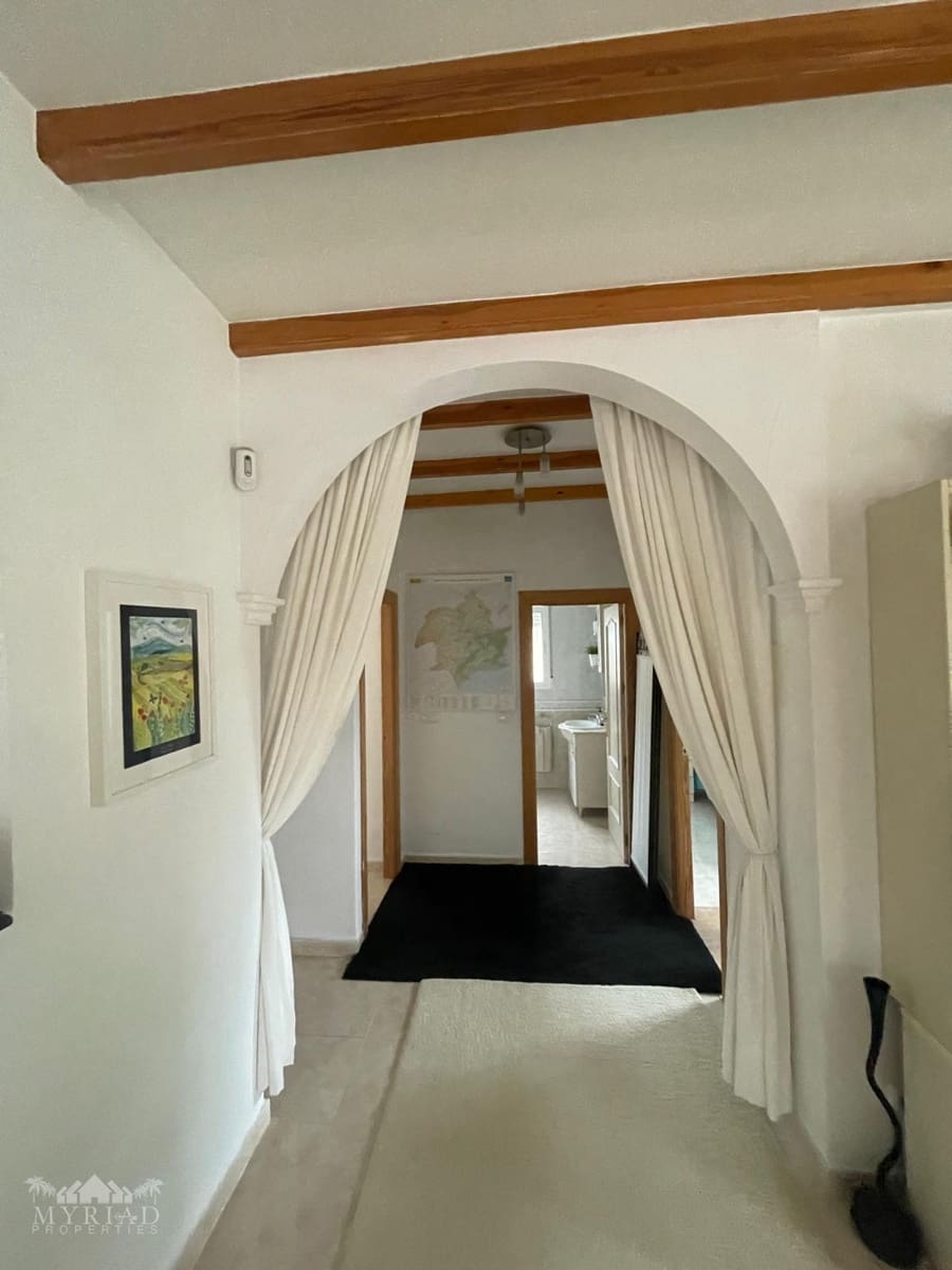 4 chambre Villa/Maison à vendre à Las Casicas avec piscine - 299 995 € (Ref: 10062437)