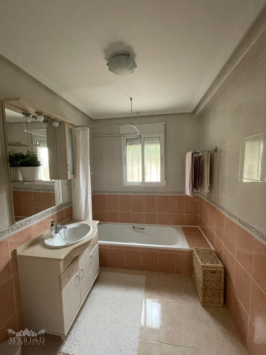 4 chambre Villa/Maison à vendre à Las Casicas avec piscine - 299 995 € (Ref: 10062437)