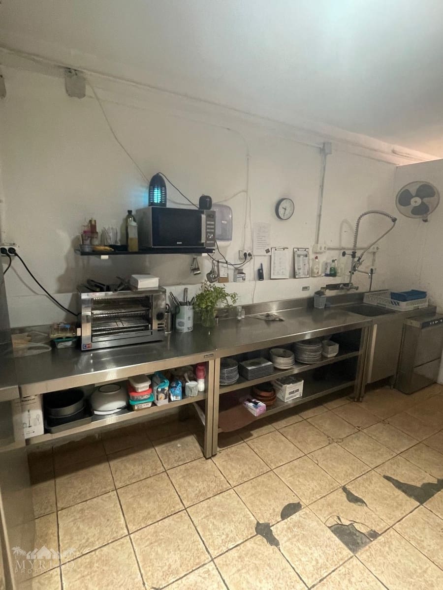 Casa de 3 habitaciones en Pinoso en venta con garaje - 370.000 € (Ref: 10062439)