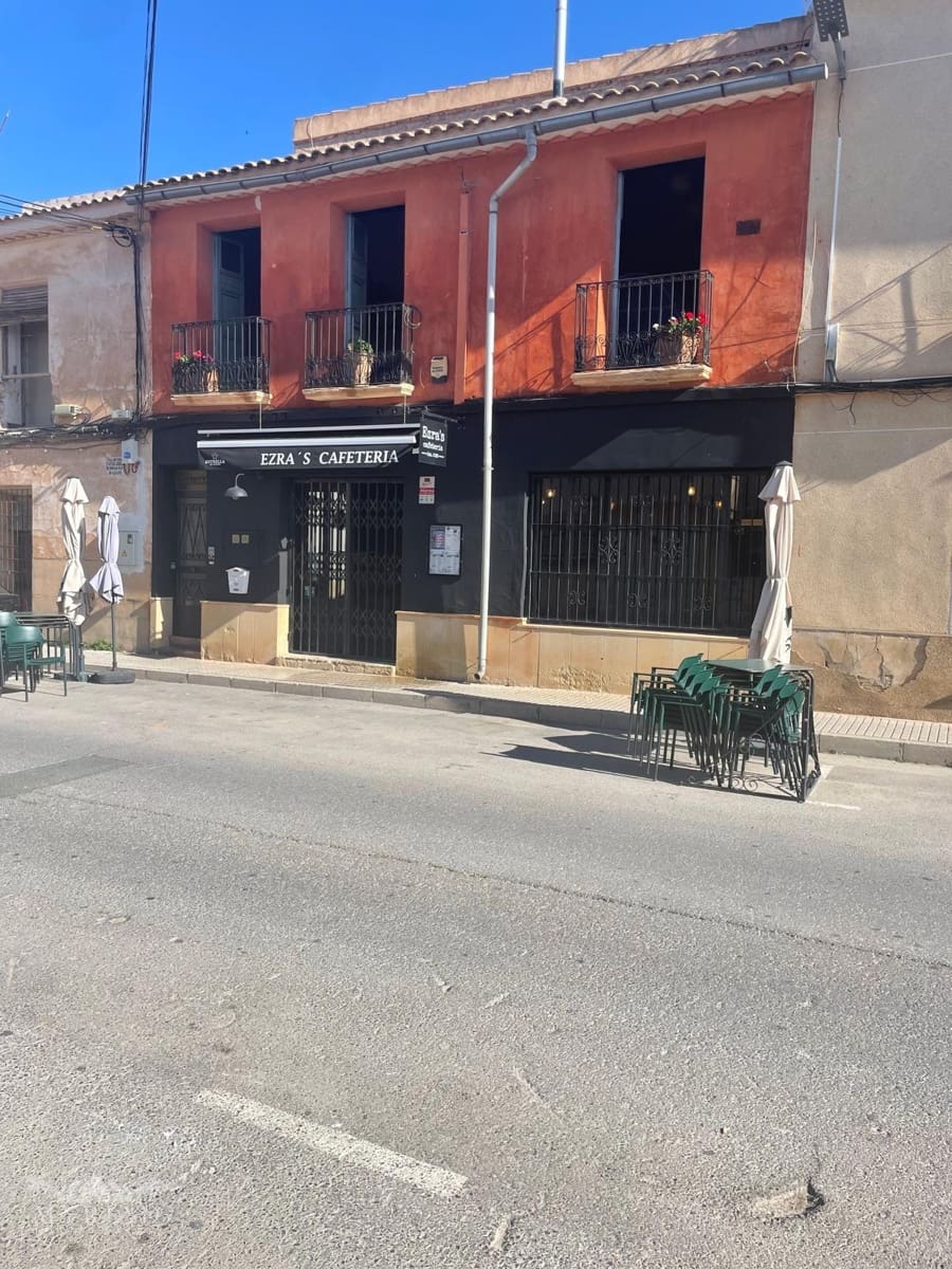 Casa de 3 habitaciones en Pinoso en venta con garaje - 370.000 € (Ref: 10062439)