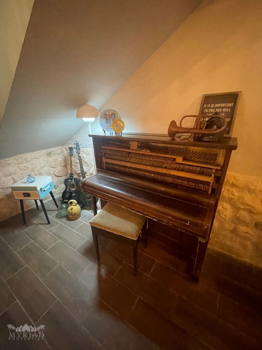 Casa de 3 habitaciones en Pinoso en venta con garaje - 370.000 € (Ref: 10062439)