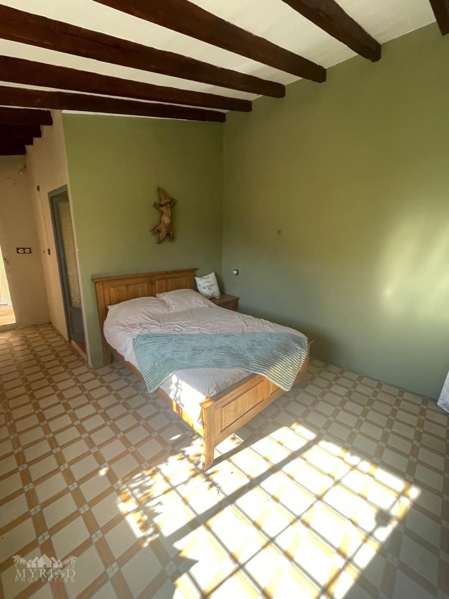 Casa de 3 habitaciones en Pinoso en venta con garaje - 370.000 € (Ref: 10062439)