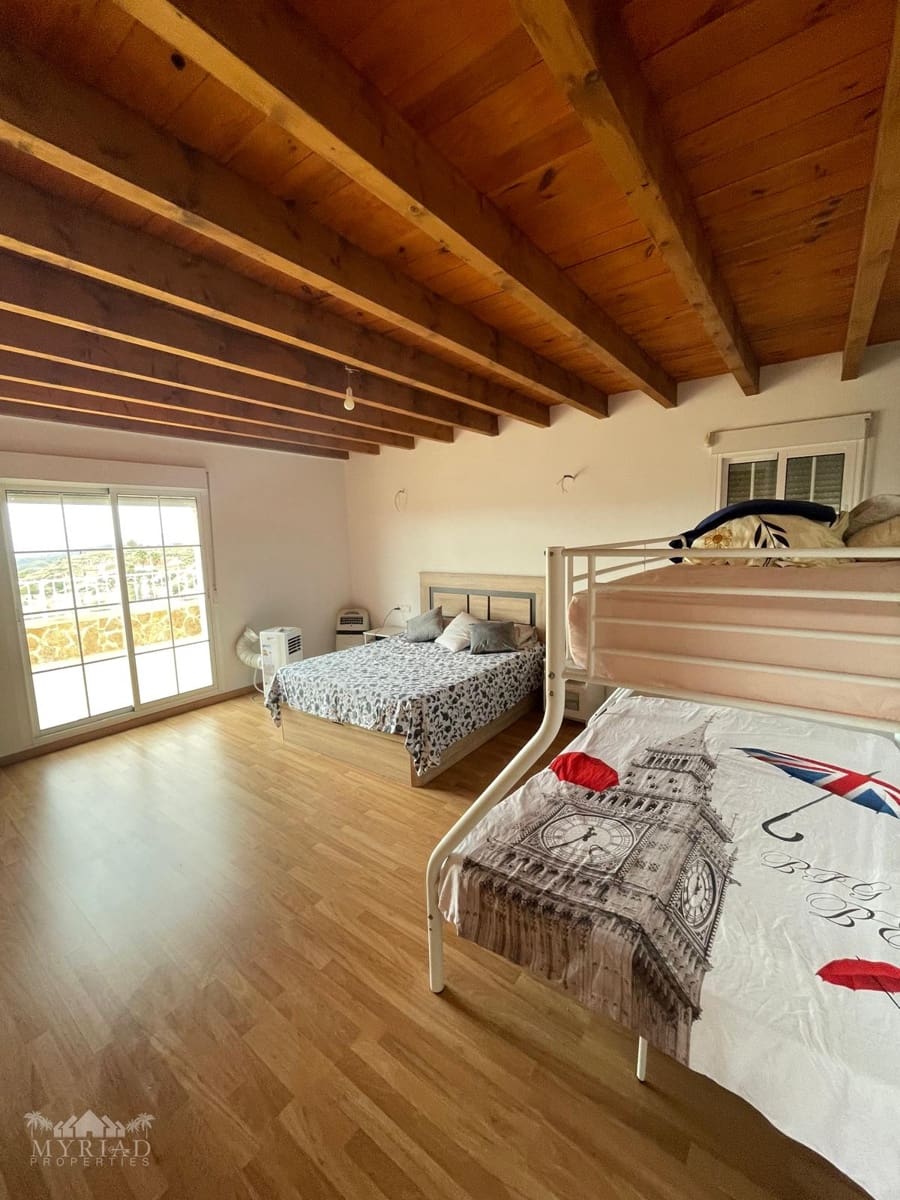 Chalet de 4 habitaciones en Macisvenda en venta - 295.995 € (Ref: 10062444)