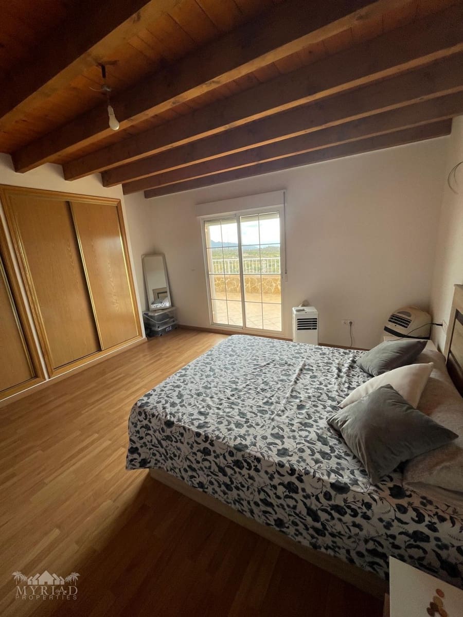 Chalet de 4 habitaciones en Macisvenda en venta - 295.995 € (Ref: 10062444)