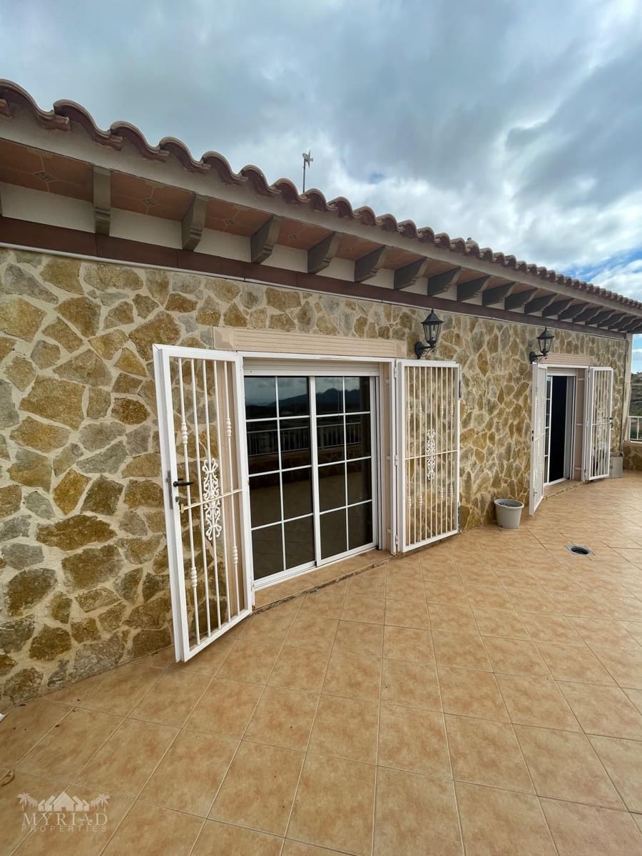 Chalet de 4 habitaciones en Macisvenda en venta - 295.995 € (Ref: 10062444)