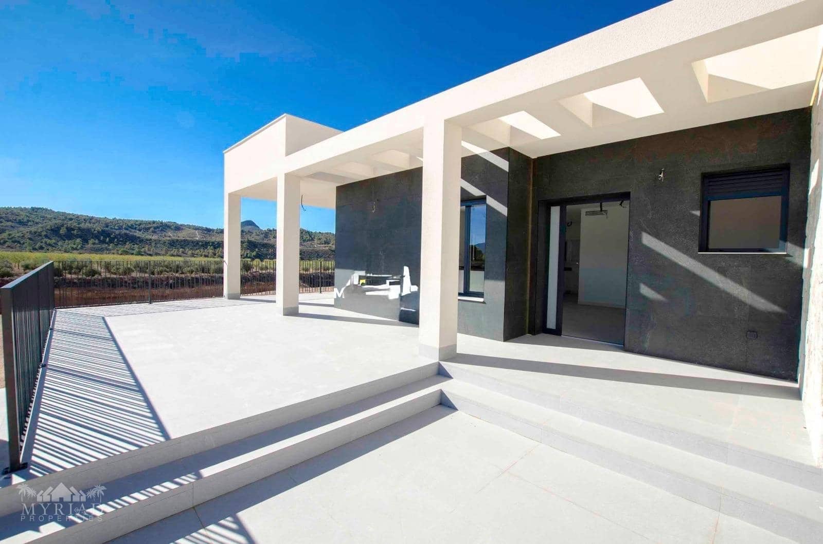 Chalet de 3 habitaciones en Macisvenda en venta - 439.995 € (Ref: 10062445)