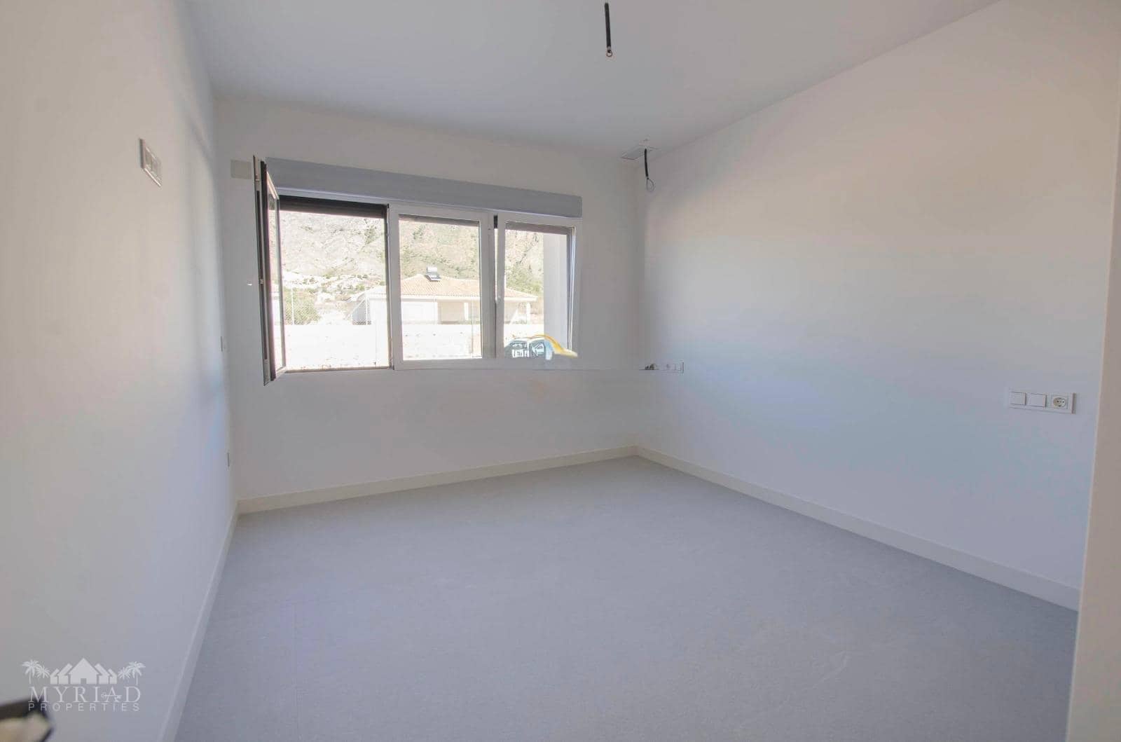 Chalet de 3 habitaciones en Macisvenda en venta - 439.995 € (Ref: 10062445)