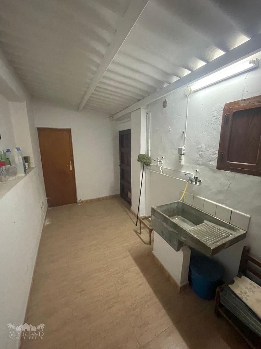 4 soveværelse Byhus til salg i Pinoso med swimmingpool garage - € 295.999 (Ref: 10062448)