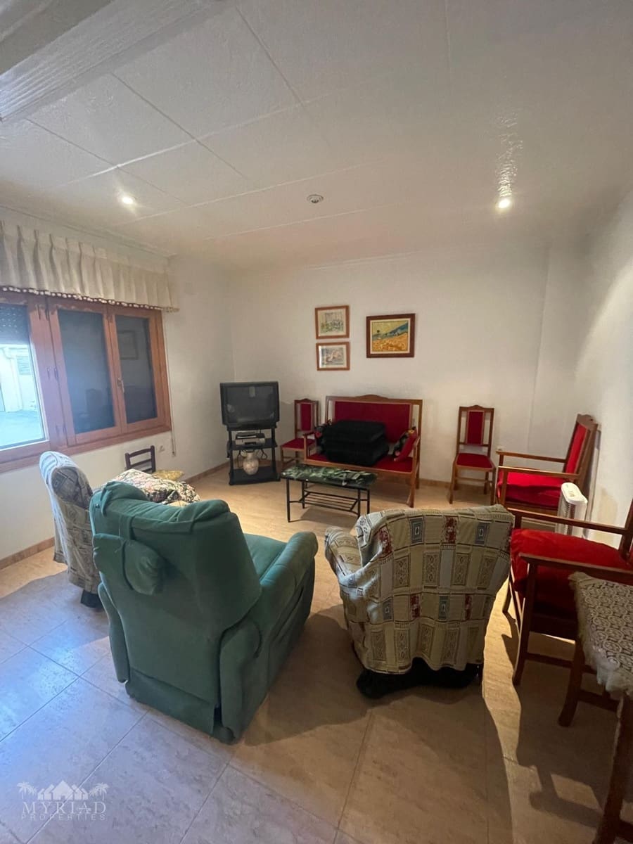 4 soveværelse Byhus til salg i Pinoso med swimmingpool garage - € 295.999 (Ref: 10062448)