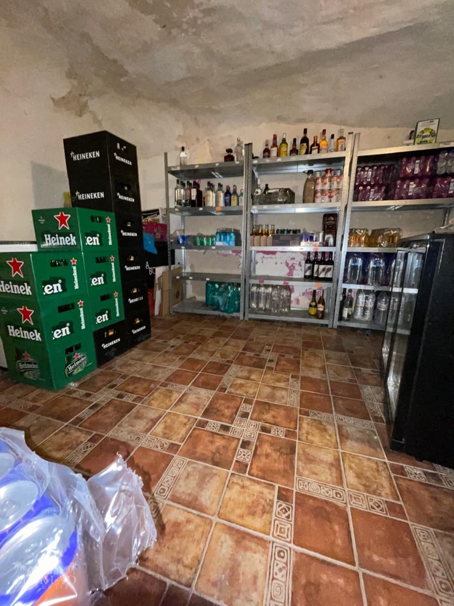 Kommersiell til salgs i Pinoso - € 139 995 (Ref: 10062453)