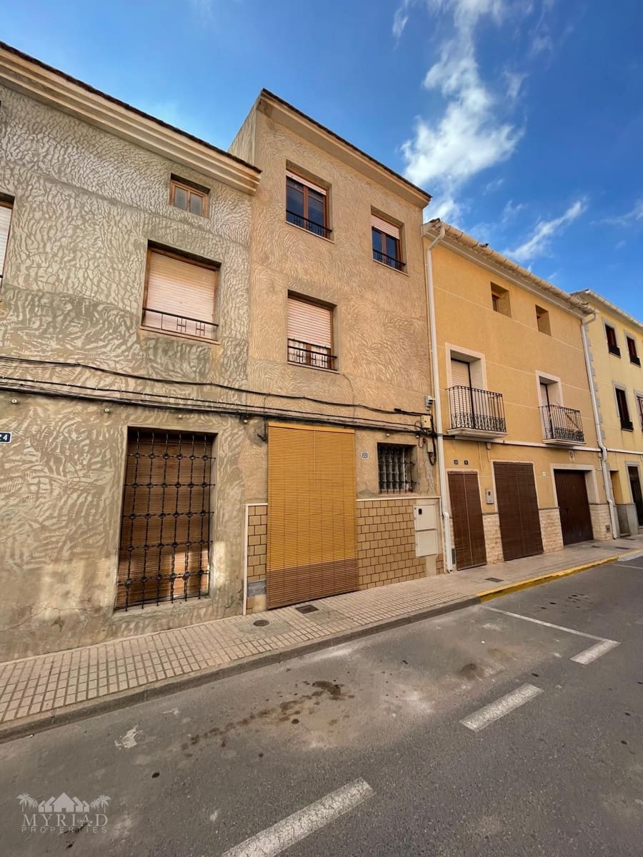 5 quarto Casa em Banda para venda em Pinoso - 220 000 € (Ref: 10062454)