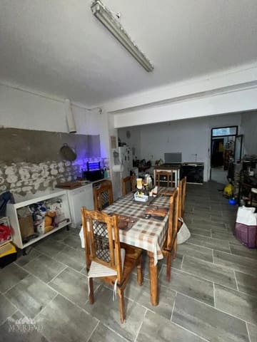 5 soveværelse Byhus til salg i Pinoso - € 220.000 (Ref: 10062454)