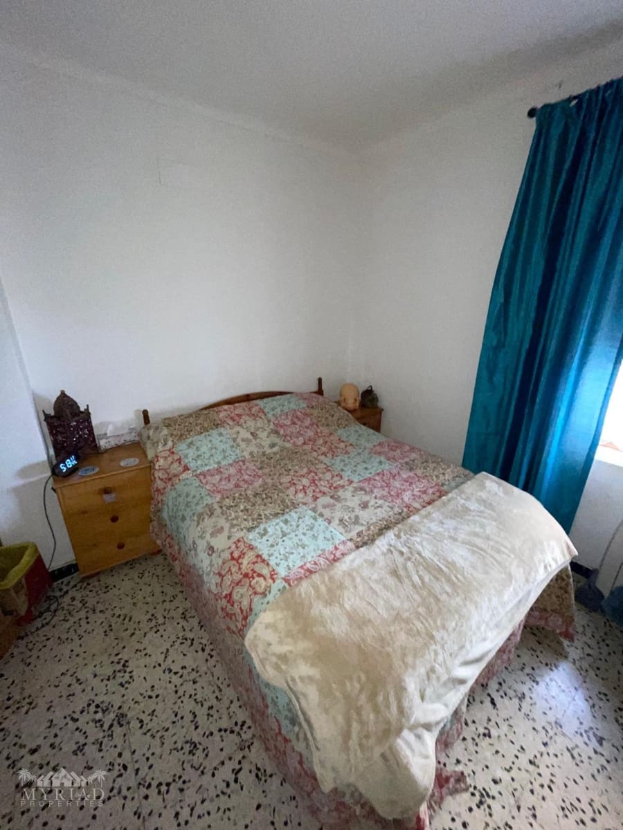 5 quarto Casa em Banda para venda em Pinoso - 220 000 € (Ref: 10062454)