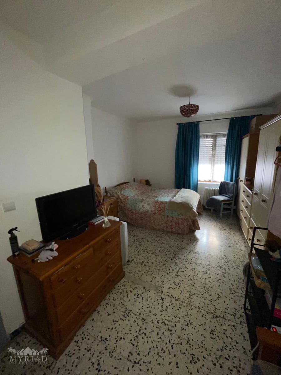5 quarto Casa em Banda para venda em Pinoso - 220 000 € (Ref: 10062454)