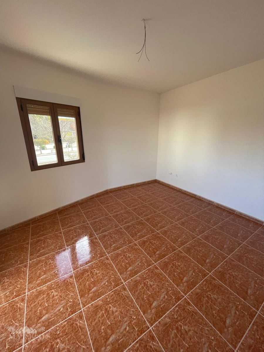 4 soveværelse Villa til salg i Pinoso med garage - € 235.000 (Ref: 10062455)