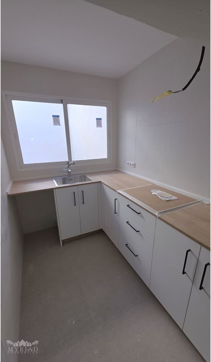 3 soverom Hus til salgs i Pinoso - € 135 000 (Ref: 10062456)