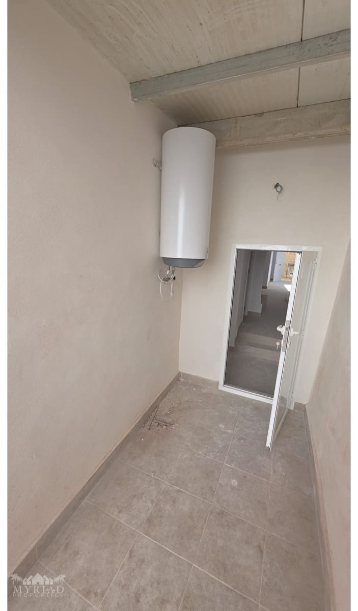 3 soverom Hus til salgs i Pinoso - € 135 000 (Ref: 10062456)