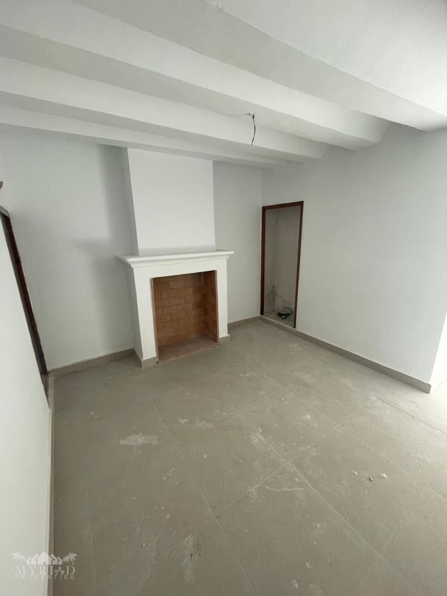 3 soverom Hus til salgs i Pinoso - € 135 000 (Ref: 10062456)