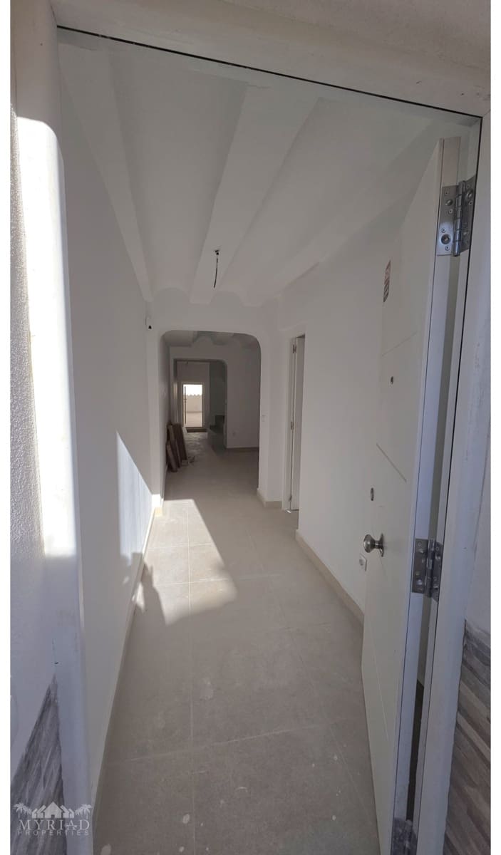 3 soverom Hus til salgs i Pinoso - € 135 000 (Ref: 10062456)