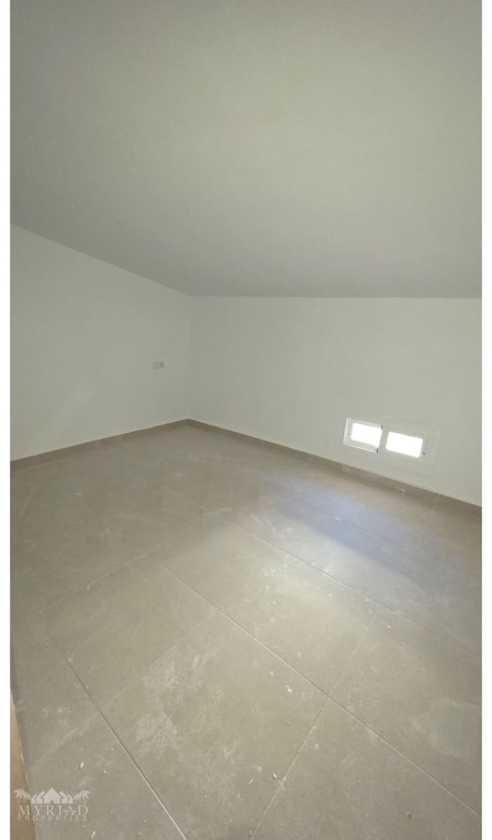 3 soverom Hus til salgs i Pinoso - € 135 000 (Ref: 10062456)