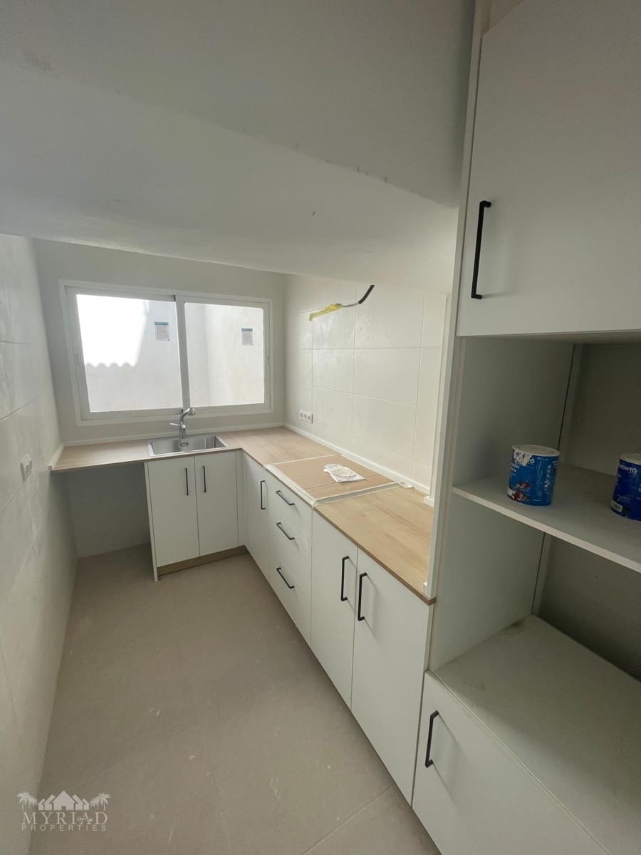 3 soverom Hus til salgs i Pinoso - € 135 000 (Ref: 10062456)