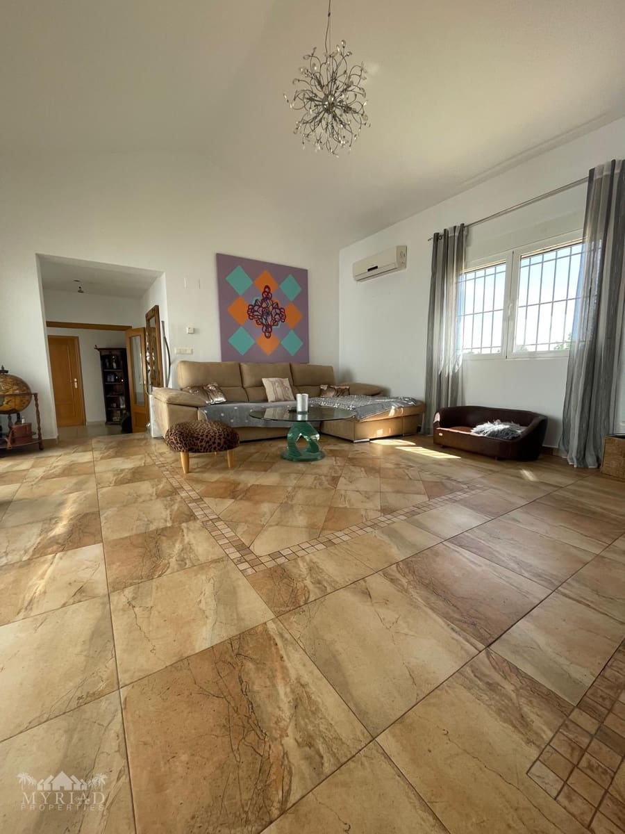 6 makuuhuone Huvila myytävänä paikassa Encebras mukana uima-altaan - 649 995 € (Ref: 10062458)