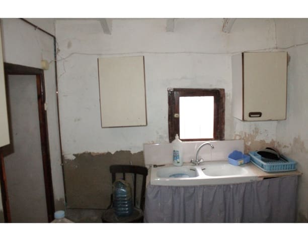 6 quarto Quinta/Casa Rural para venda em Jumilla com garagem - 95 000 € (Ref: 10062463)