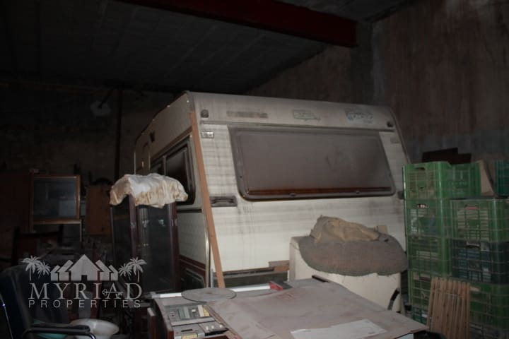 5 soverom Hus til salgs i Pinoso med garasje - € 113 300 (Ref: 10062466)