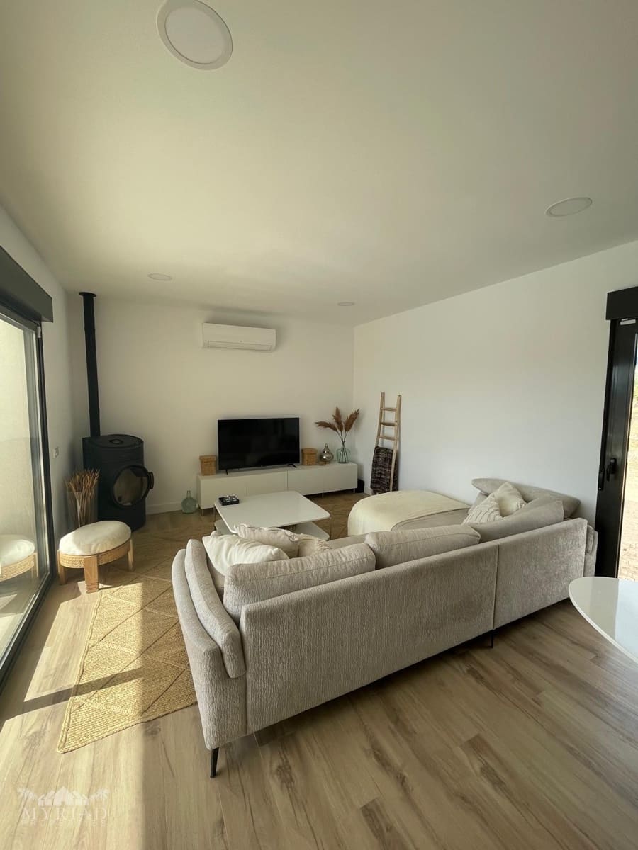 Casa de 3 habitaciones en Pinoso en venta con piscina - 399.900 € (Ref: 10062468)