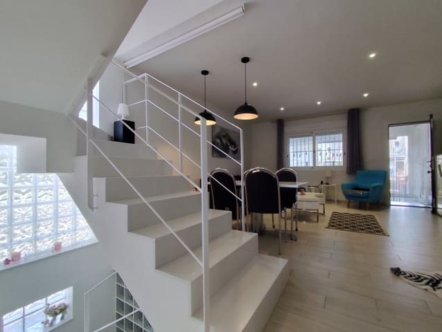 4 chambre Villa/Maison Mitoyenne à vendre à Parque Acuático - Sector 25, Torrevieja avec piscine - 399 000 € (Ref: 10064051)