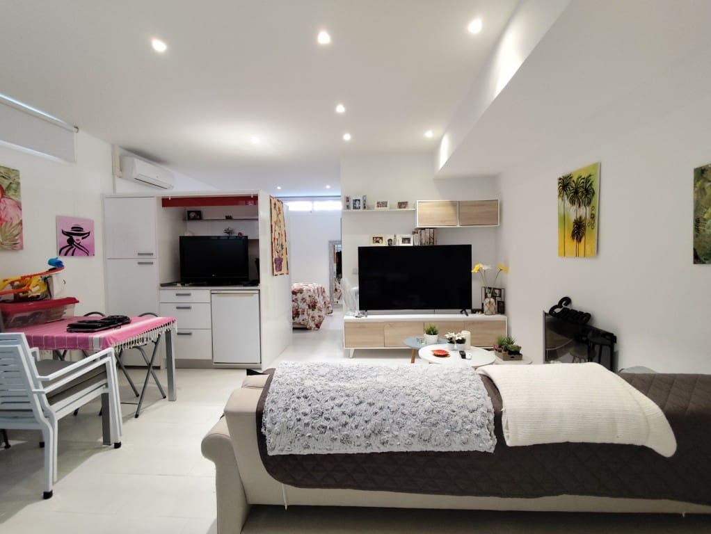 4 bedroom Townhouse for sale in Torrevieja with pool garage - € 399,000 (Ref: 10064051)