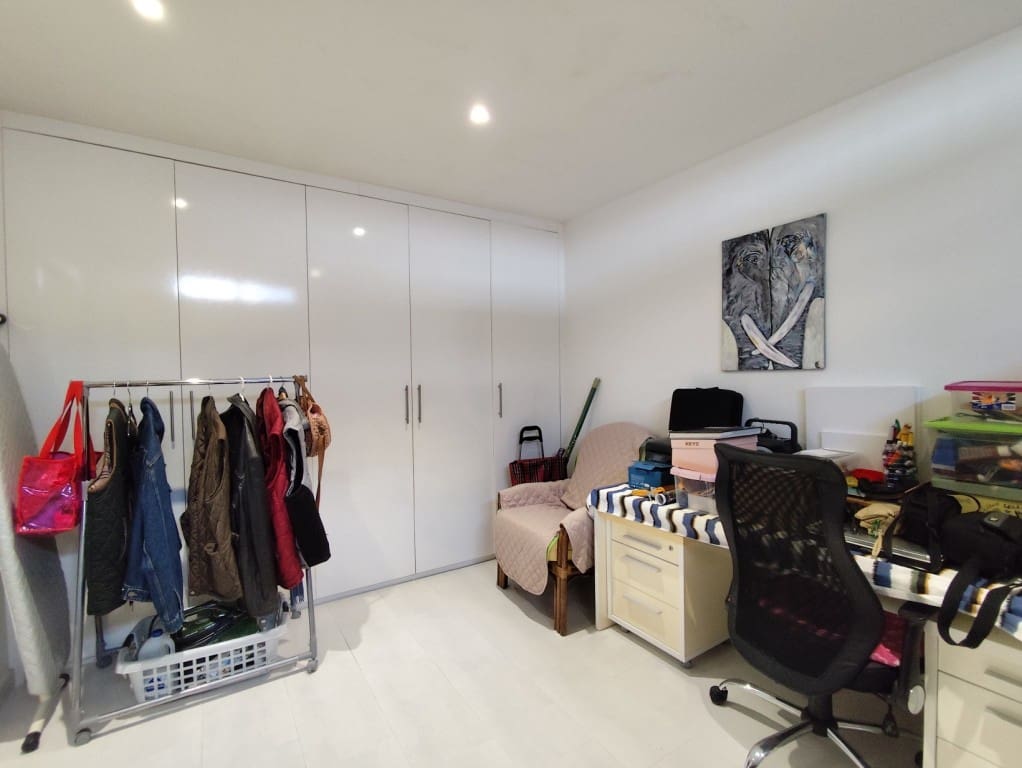 4 bedroom Townhouse for sale in Torrevieja with pool garage - € 399,000 (Ref: 10064051)