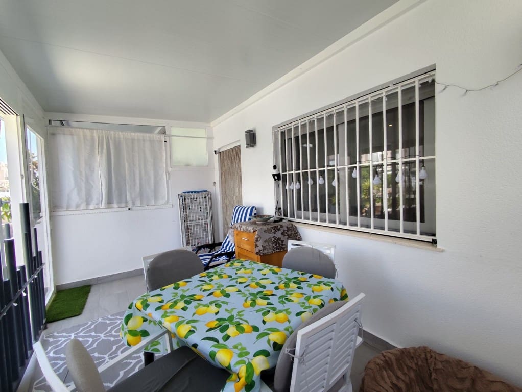 4 bedroom Townhouse for sale in Torrevieja with pool garage - € 399,000 (Ref: 10064051)